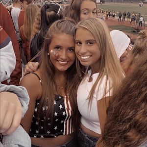 Meet your Posher, Carlie